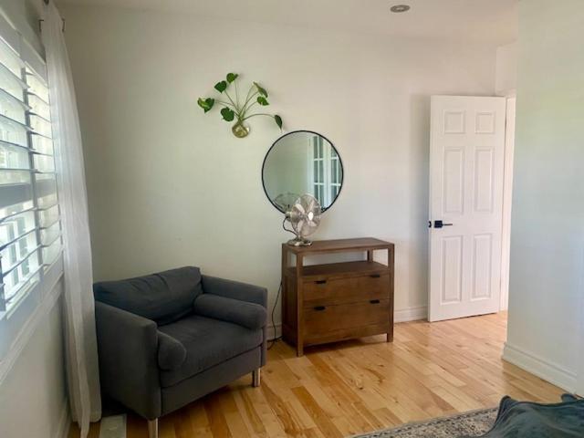 Clearbrooke Gem- Bright Private Bedroom Close To Yyz Toronto Extérieur photo