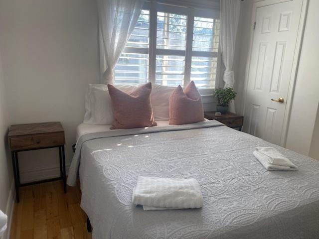 Clearbrooke Gem- Bright Private Bedroom Close To Yyz Toronto Extérieur photo